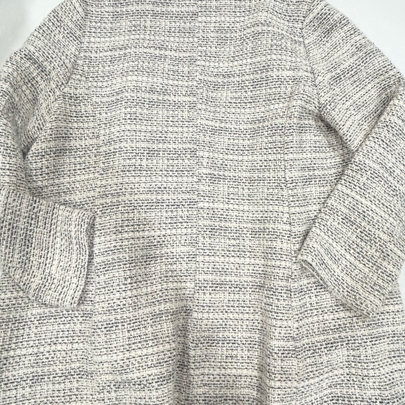 Banana Republic Women’s Textured Tweed Blazer | Cream & Black | Size 8 - Picture 5 of 5